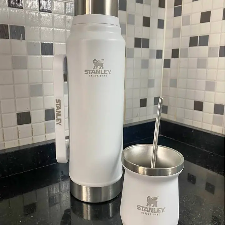 Termo de 1400L + mate+ bombilla $33.000 super oferta ultimas unidades