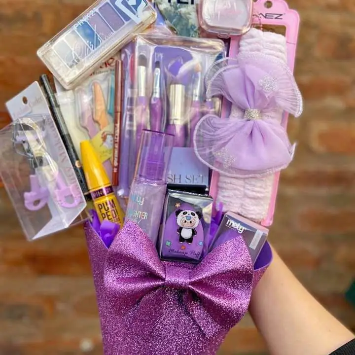 Ramo de maquillaje personalizado