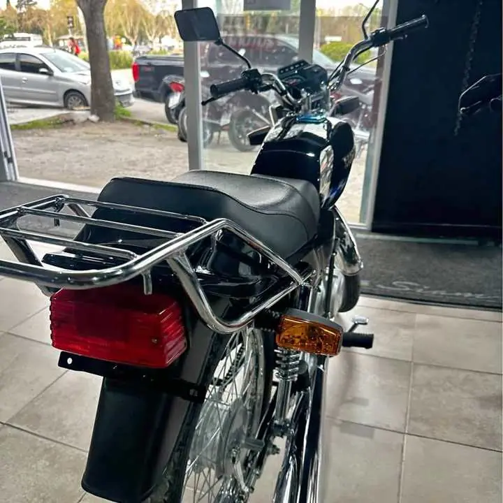 Suzuki ax 100 0km