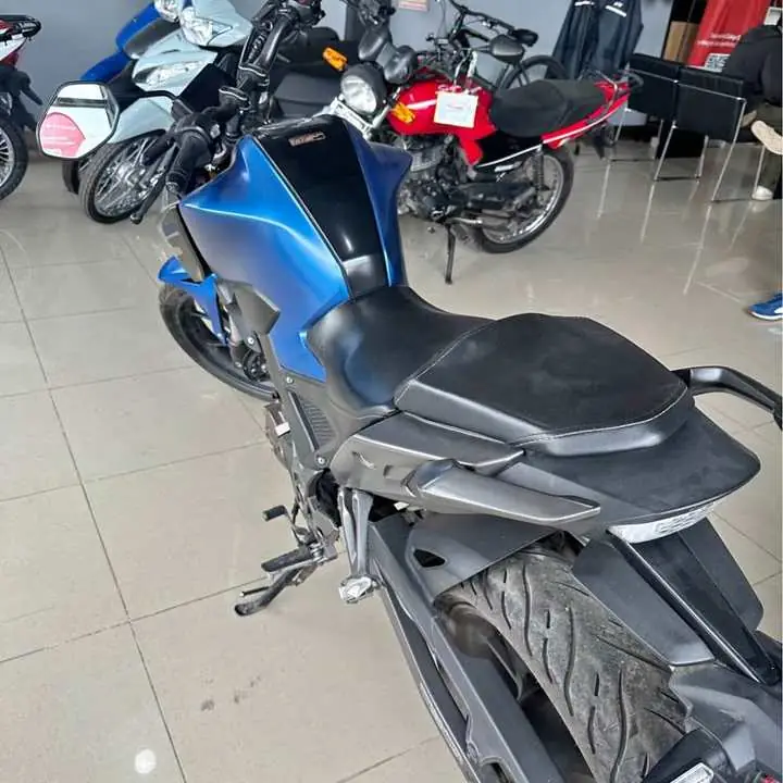 Honda twister cb 300 usado