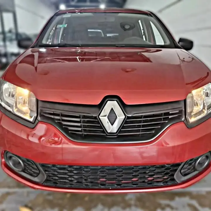Renault Sandero C pantalla Año 2017