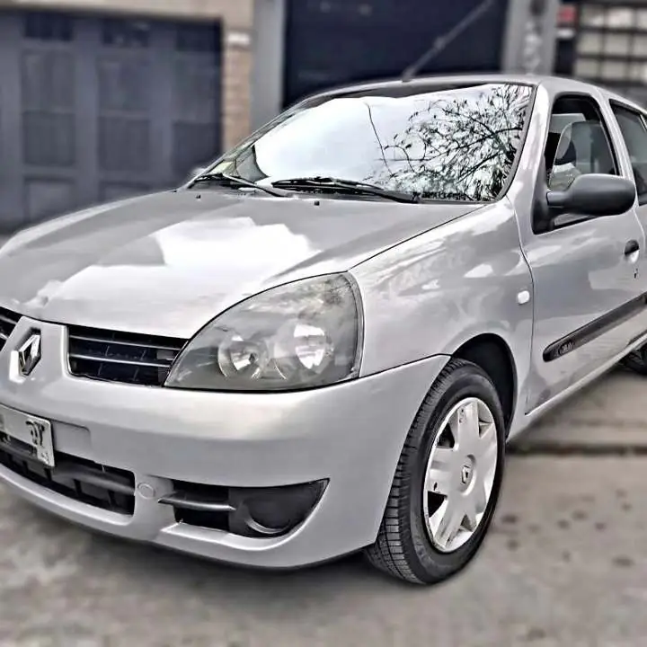 Clio 1.2 Sedan muy bueno