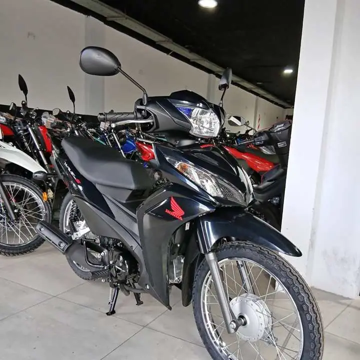 Honda Wave 110 base lo damos a pagar con tarjeta de crédito o crédito DNI el DNI de mayor de 21 años