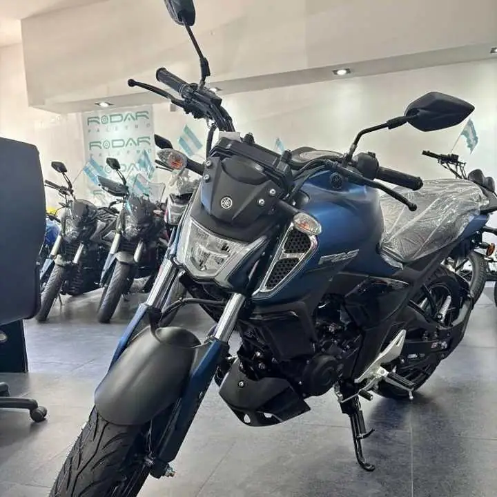 Llévate tu moto en el día! )