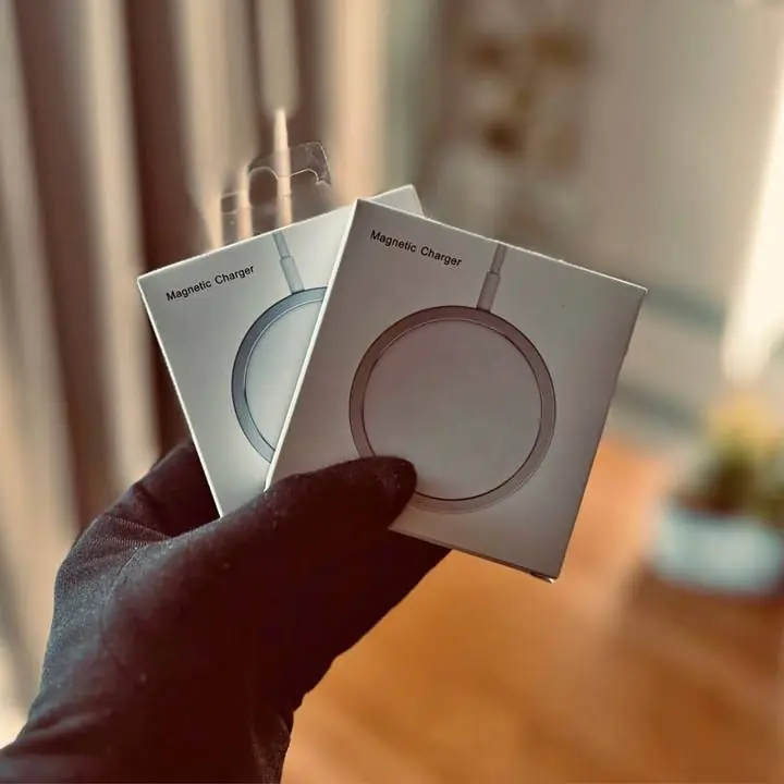 Venta por mayor cargador inalámbrico MagSafe P/IPHONE|nuevos en caja sellada