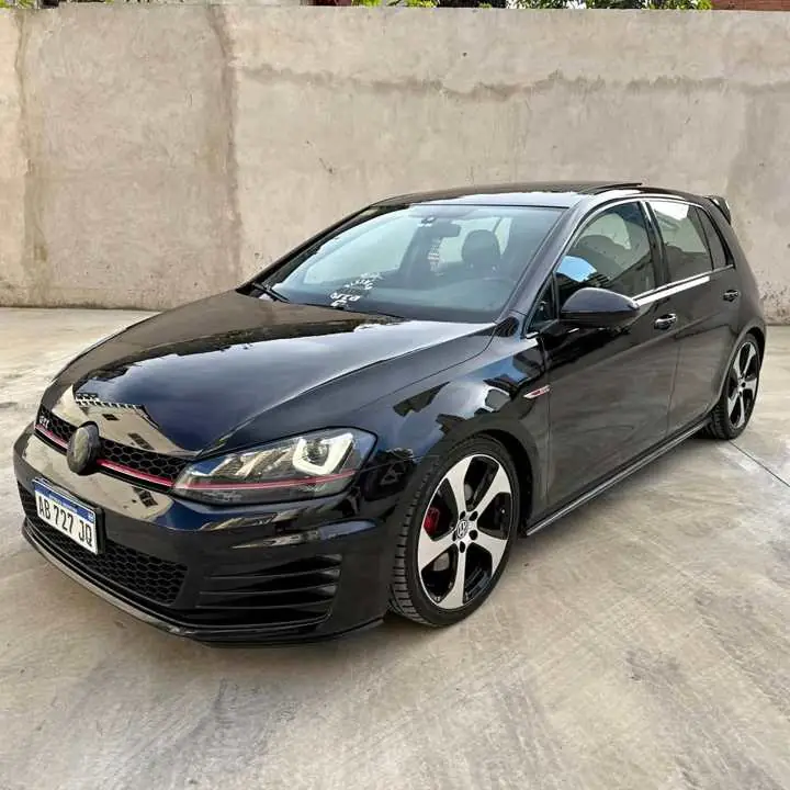 Volkswagen Golf GTI 2.0