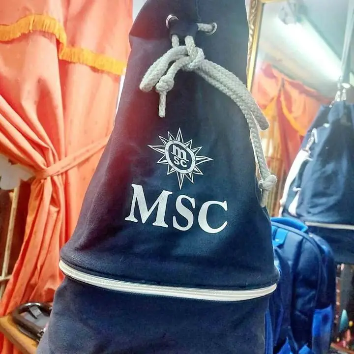 Bolso Marinero MSC - 50cm de alto. Base 40x40. Compartimiento base 12cm