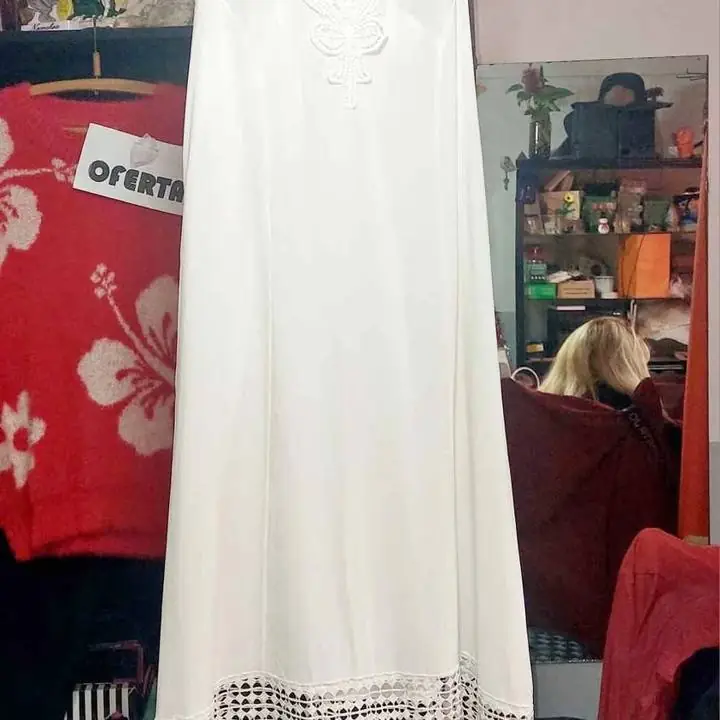 Soleros con apliques y puntilas - Blanco y Chocolate - talle L (poco busto)