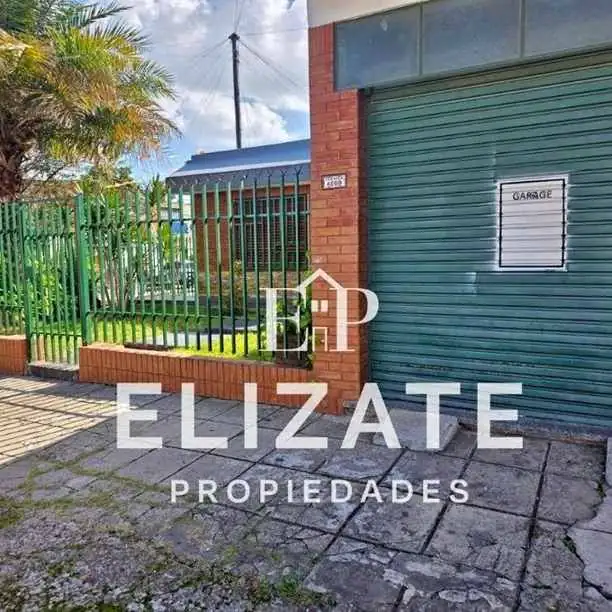 Casa en venta en San Justo – Ideal familia | con local o garaje al frente