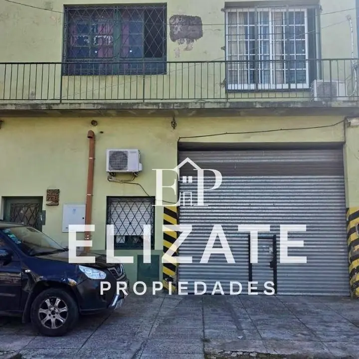 Venta de galpón industrial con maquinaria completa – 577,64 m2