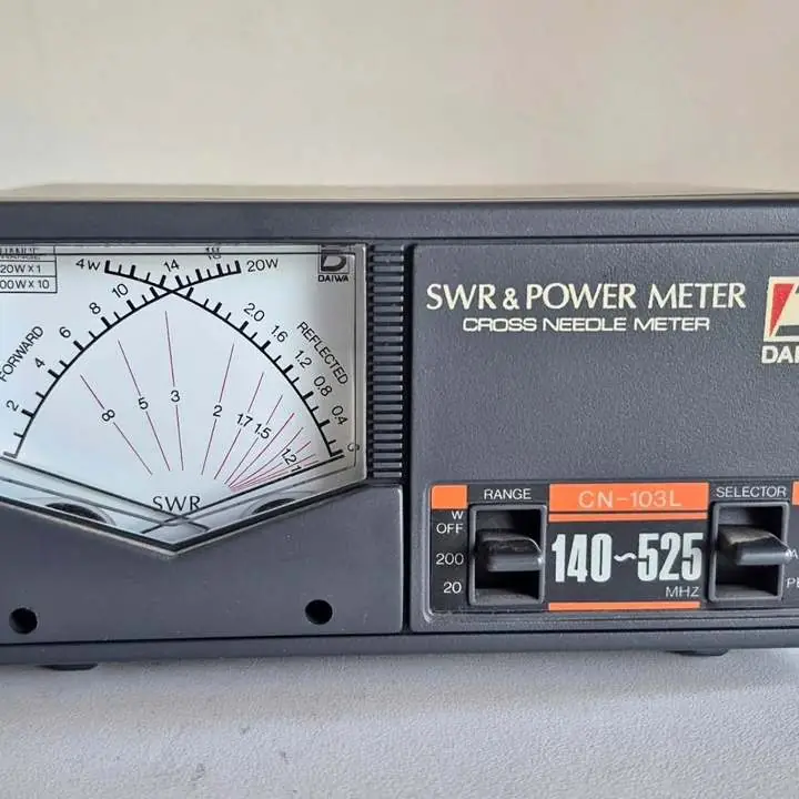 Medidor de ROE y Potencia DAIWA CN-103 VHE y UHF impecable en caja