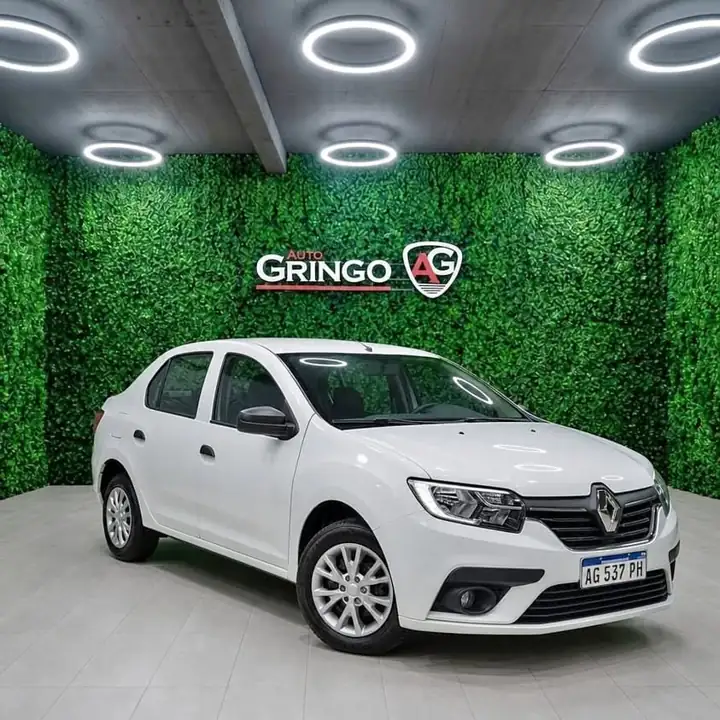 2023 Renault Logan 1.6 Life Caja Manual