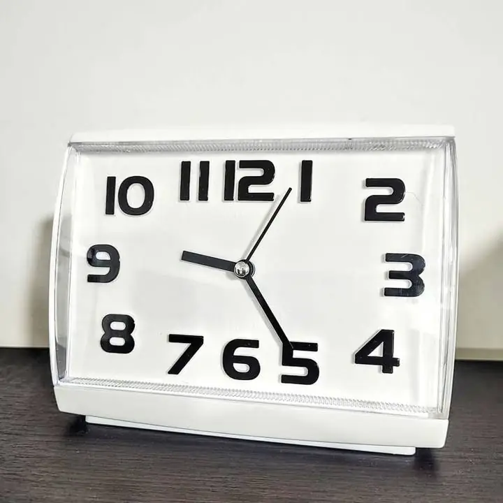 Reloj despertador a pilas con alarma