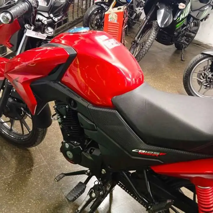 Honda cb 125 2026 y bajaj Ns 2025