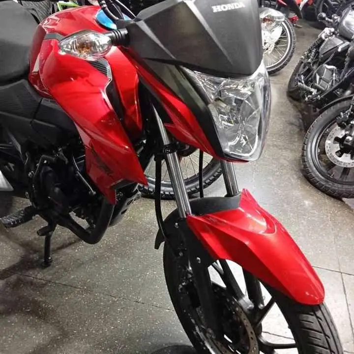 Honda cb 125 3 mil kms .Ya aumento la 0km no duerman