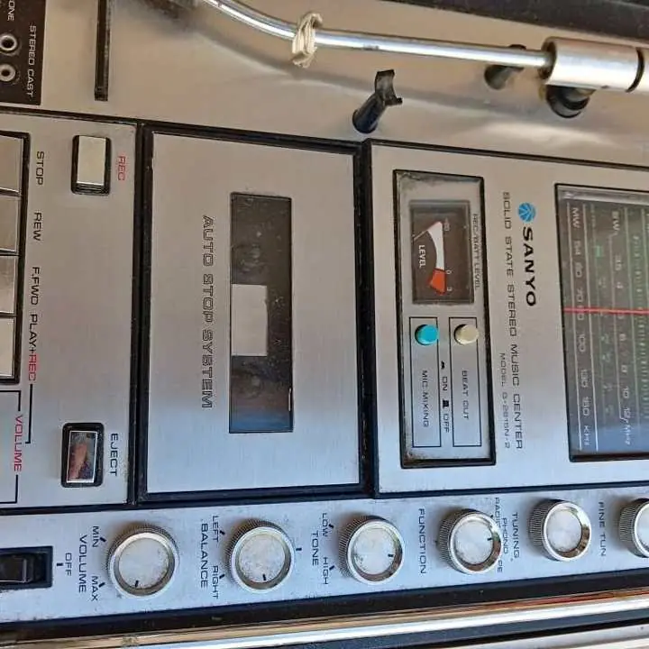 Toca disco y casette