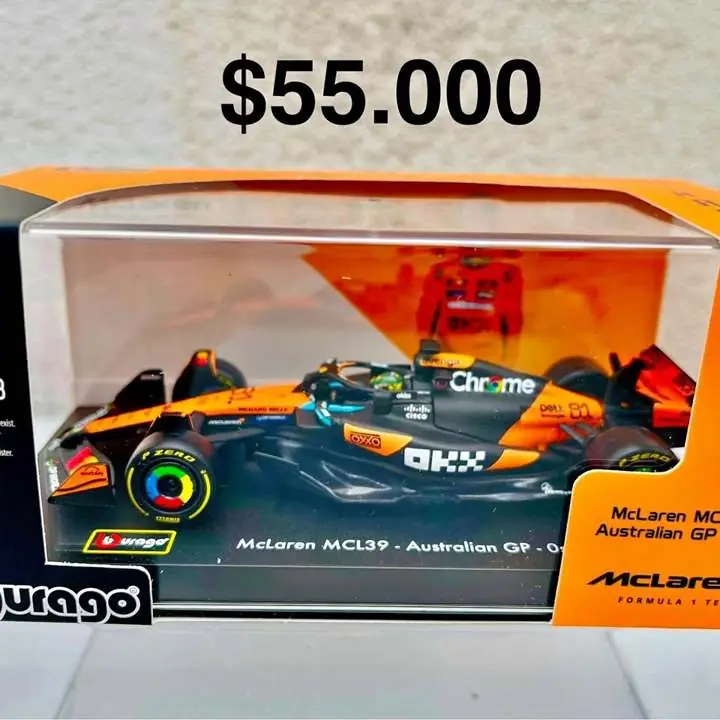 F1 Mclaren MCL 39 GP Australia 2025. con piloto Norris y acrílico. Escala 1/43