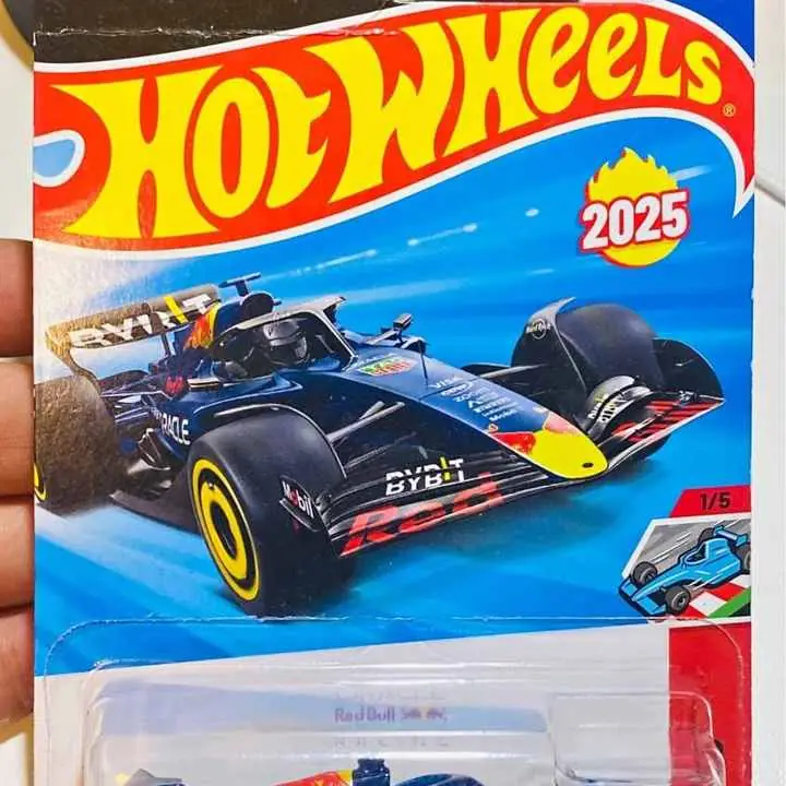 Hot weels F1 oracle red bulls rasing 2025
