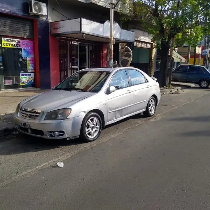2005 Kia Cerato