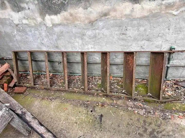 Escalera de hierro