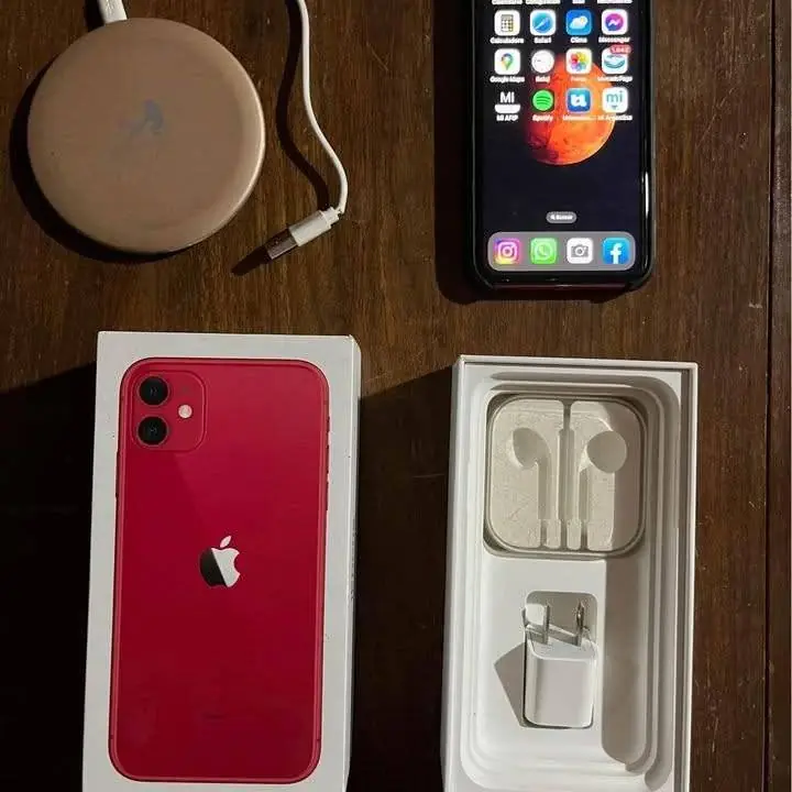 iPhone 11 red 256 gb