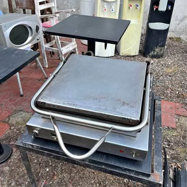 Plancha electrica 50x50