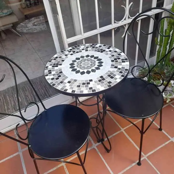 Conjunto de hierro y venecitas